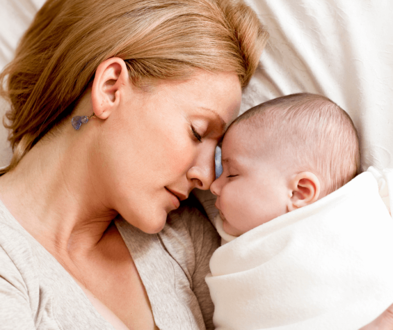 kobieta z noworodkiem